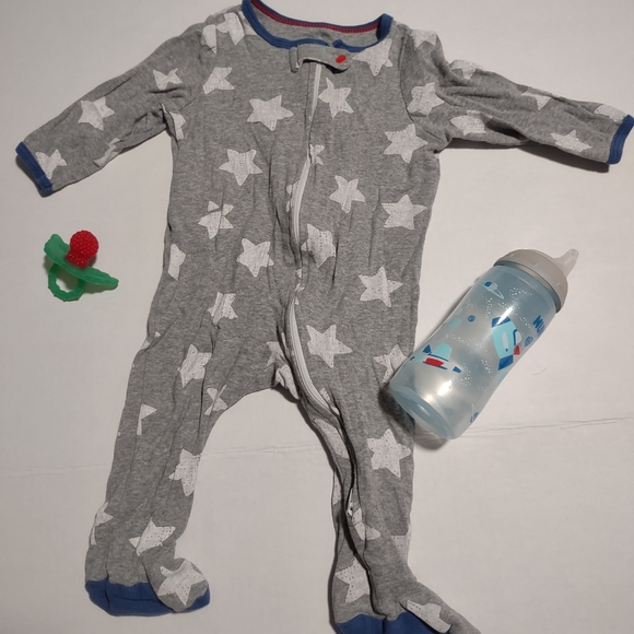 Patriotic Baby Footie Sleeper 6-9mos. - Picture 1 of 3